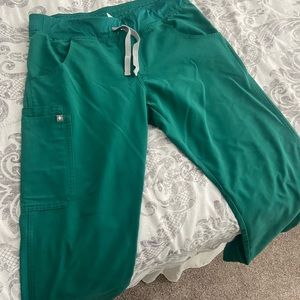 Figs Kade Cargo Scrub Pants